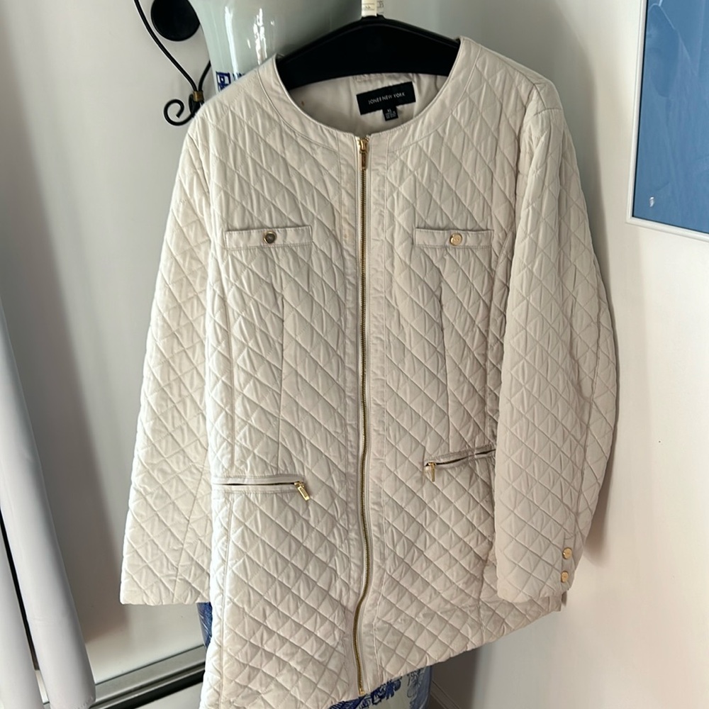 Beautiful quilted, lined, knee length coat